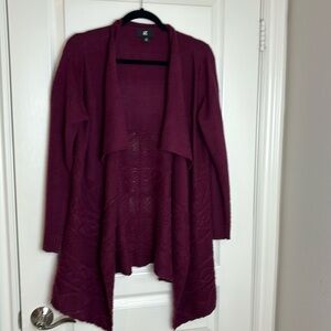 IZ Byer Cardigan Burgundy size M Sweater